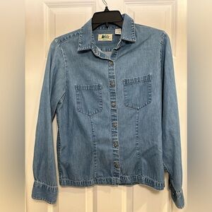 Small, women’s vintage REI button up shirt light blue/denim colored